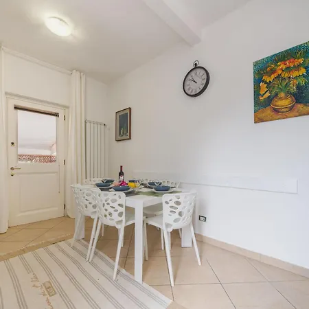 La Conchiglia By Interhome فياريجيو